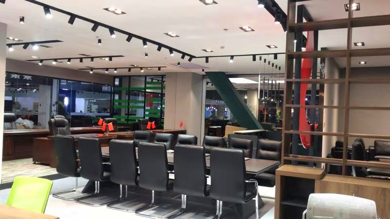 思進(jìn)家具湖南省長沙市專賣店